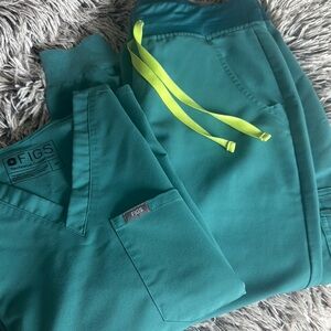 Figs Marine Scrub Set with Neon Yellow Ties